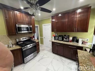 Main picture of 47 - 49 Fairbanks St