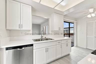 Main picture of 16762 Viewpoint Ln