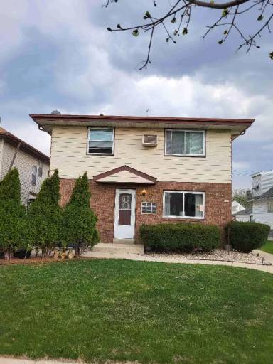 Main picture of 927 S 76th St