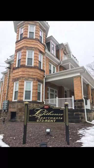 Main picture of 1201 Chestnut St
