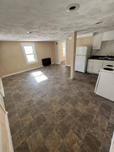 Main picture of 62 Main St