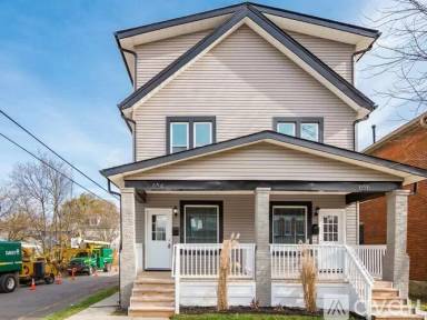 Main picture of 654 Gilbert St