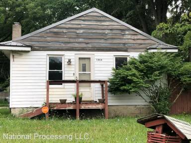 Main picture of 5864 S Martin Luther King Jr Blvd