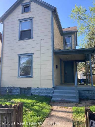 Main picture of 24 Lucerne Ave