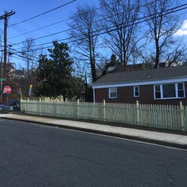 Main picture of 1024 Hill Rd