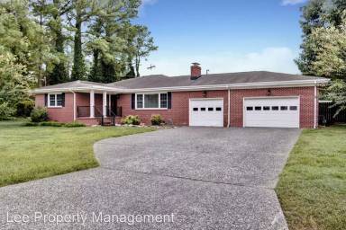 Main picture of 103 Yorkshire Dr