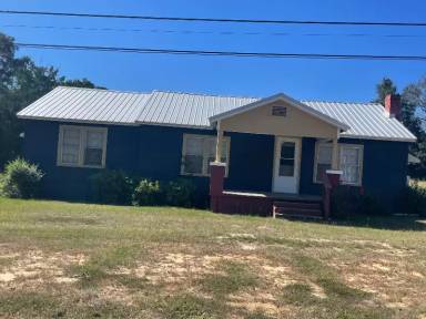 Main picture of 186 Larkin Rd