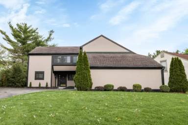 Main picture of 6410 Chippenhook Ct