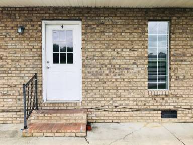 Main picture of 317 Spring St