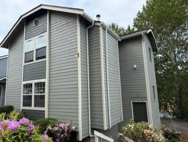 Main picture of 809 Blueberry Ln