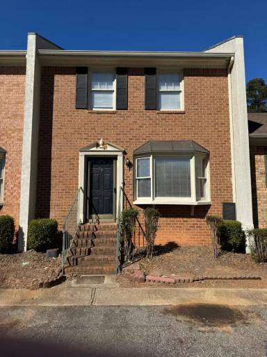 Main picture of 250 Cleveland Rd