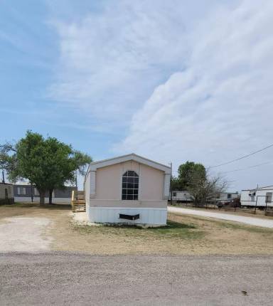 Main picture of 3525 E Main St