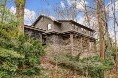 Main picture of 2074 Iuka Ave