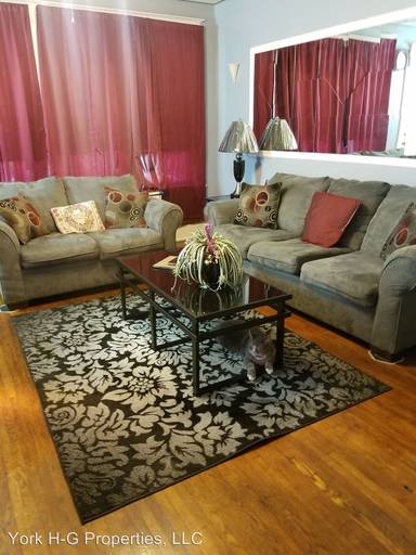 Main picture of 1826 Holly St