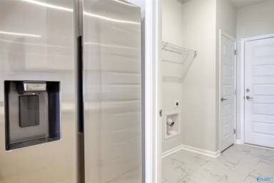 Main picture of 6008 Gardner Maples Dr