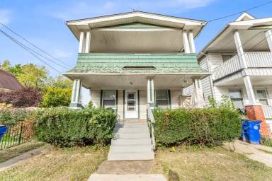 Main picture of 3434 W 50th St