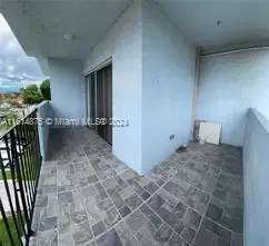 Main picture of 1221 SW 122nd Ave