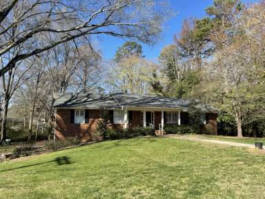Main picture of 624 Foxwood Dr SE