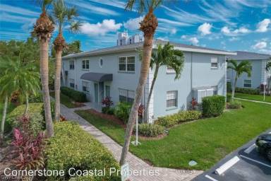 Main picture of Palms At Waters Edge