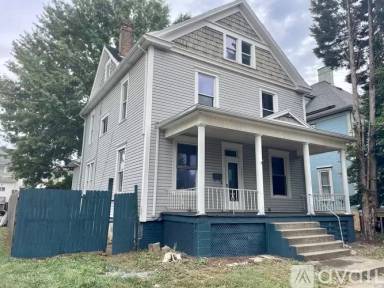 Main picture of 238 Clark St