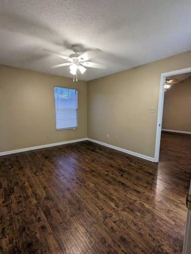 Main picture of 7915 Leverette Way