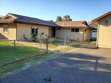 Main picture of 851 Barros Dr