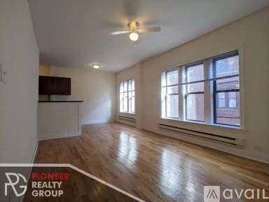 Main picture of 3823 N Fremont St