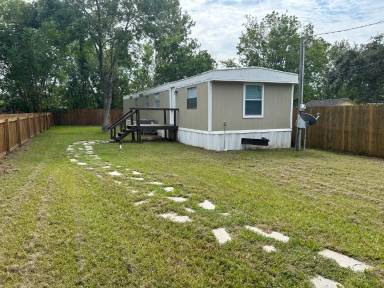 Main picture of 110 County Road 921