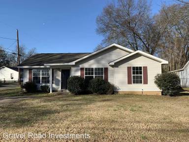 Main picture of 830 35th Ave