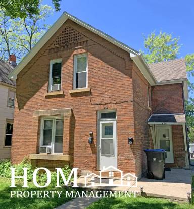 Main picture of 528 N 6th St