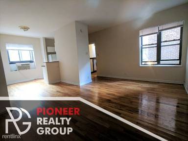 Main picture of 3720 1/2 N Pine Grove Ave