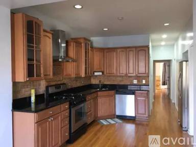 Main picture of 4642 N Saint Louis Ave