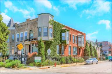 Main picture of 4357 S Calumet Ave