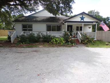 Main picture of 146 Sneads Ferry Rd
