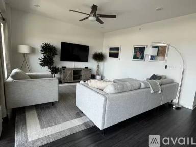 Main picture of Public Lofts
