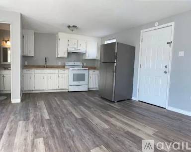 Main picture of 710 E Avenue G