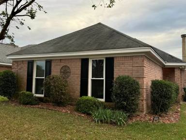 Main picture of 6325 Chaprice Ln