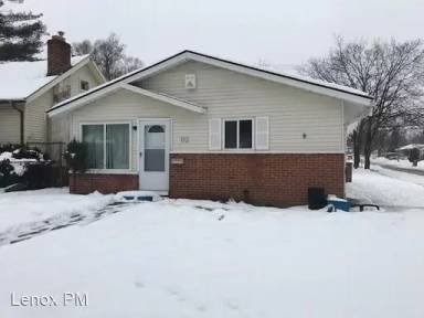 Main picture of 172 Earlmoor Blvd