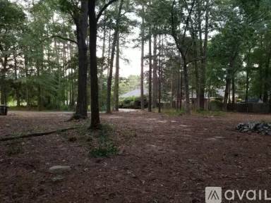 Main picture of 1231 N Lake Dr