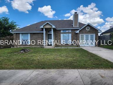 Main picture of 2703 Larkspur Dr
