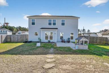 Main picture of 113 Brookline Dr
