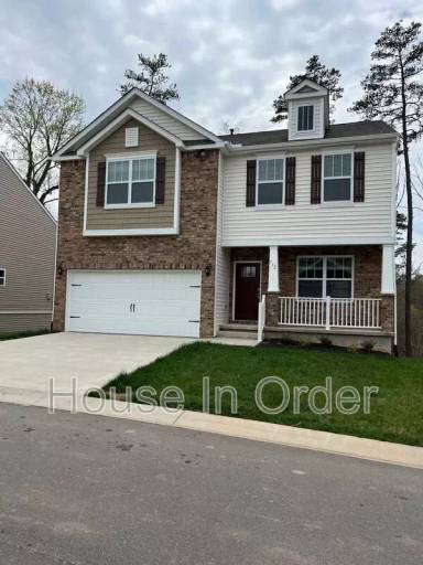 Main picture of 732 Fountain Park Blvd