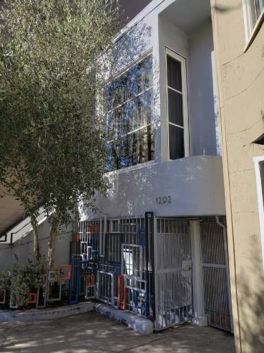 Main picture of 1292 Haight St