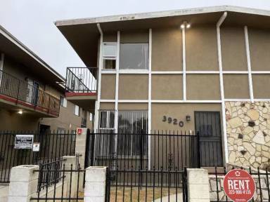 Main picture of 3920 W 113th St