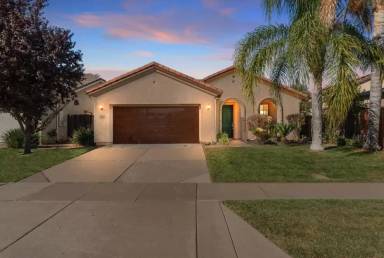 Main picture of 3619 Kim Way