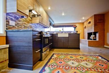 Main picture of 6024 48th Ave SW