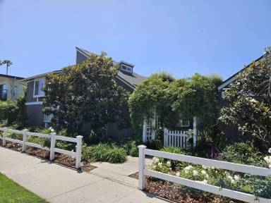 Main picture of 231 Linden Ave