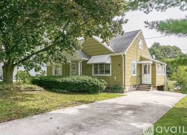 Main picture of 144 Deerfield Dr
