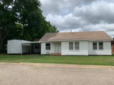 Main picture of 1215 E 5th St