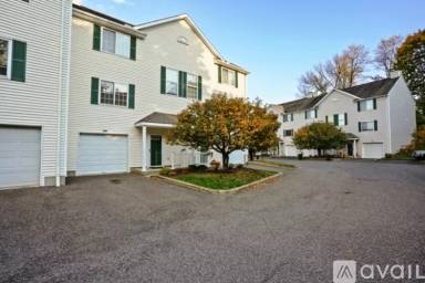 Main picture of 14 South St